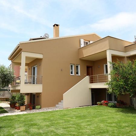 Fou'S Apartment Nafpaktos エクステリア 写真